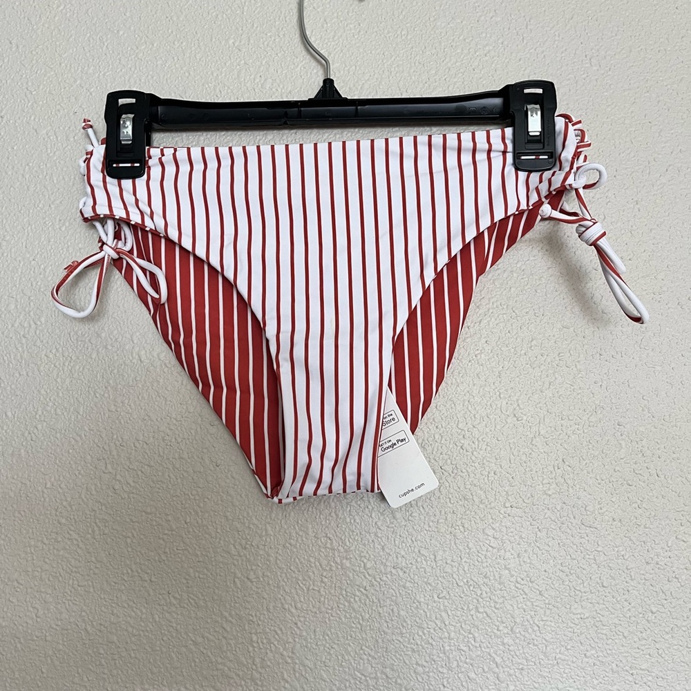 Bathing Suit - Picture 2 of 6